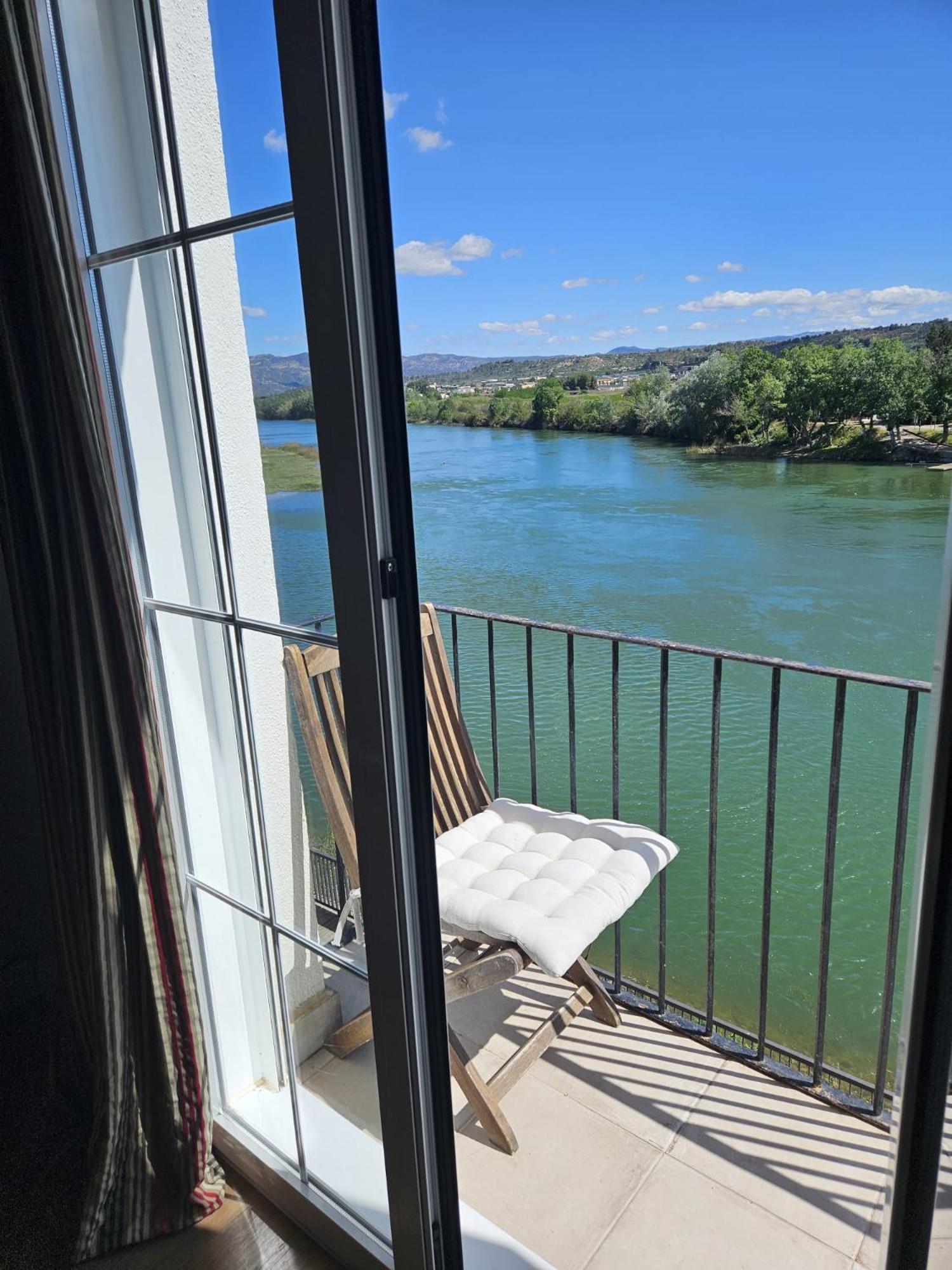 River Ebro Apartments Mora d'Ebre Eksteriør billede