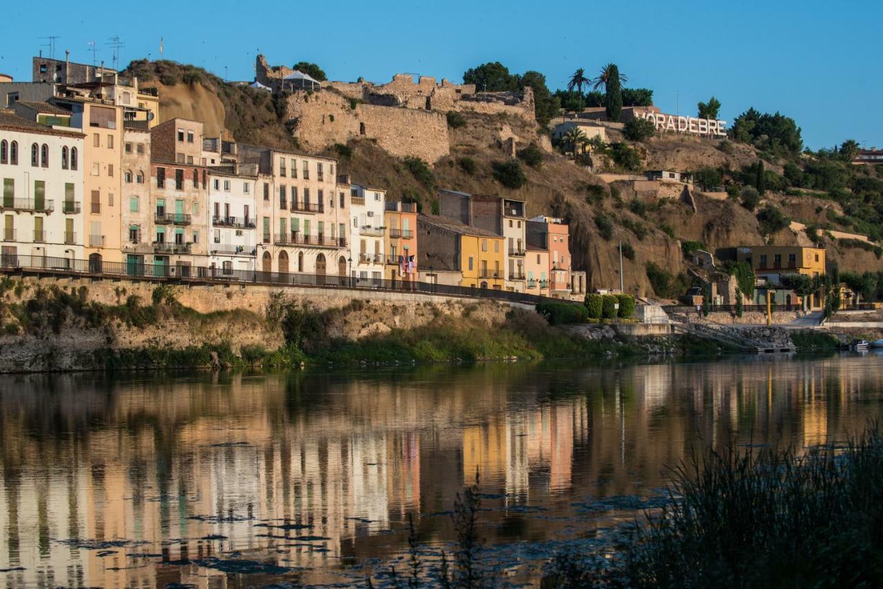 River Ebro Apartments Mora d'Ebre Eksteriør billede
